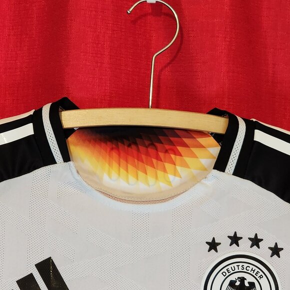 Adidas Germany Team Soccer Jersey 2024 KROOS Slim Fit Medium - Picture 3 of 16
